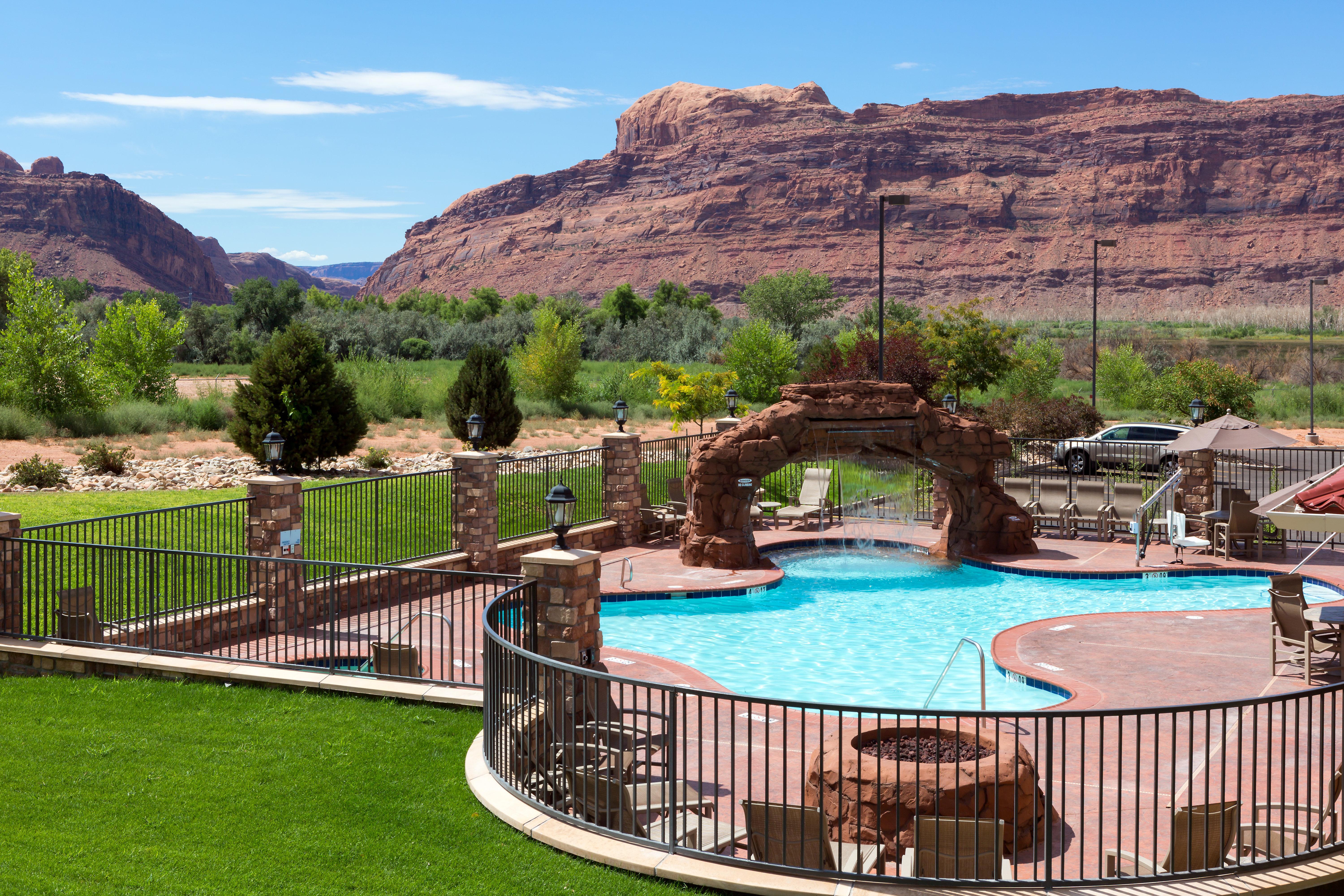 Holiday Inn Express Hotel & Suites Moab By Ihg Exterior foto